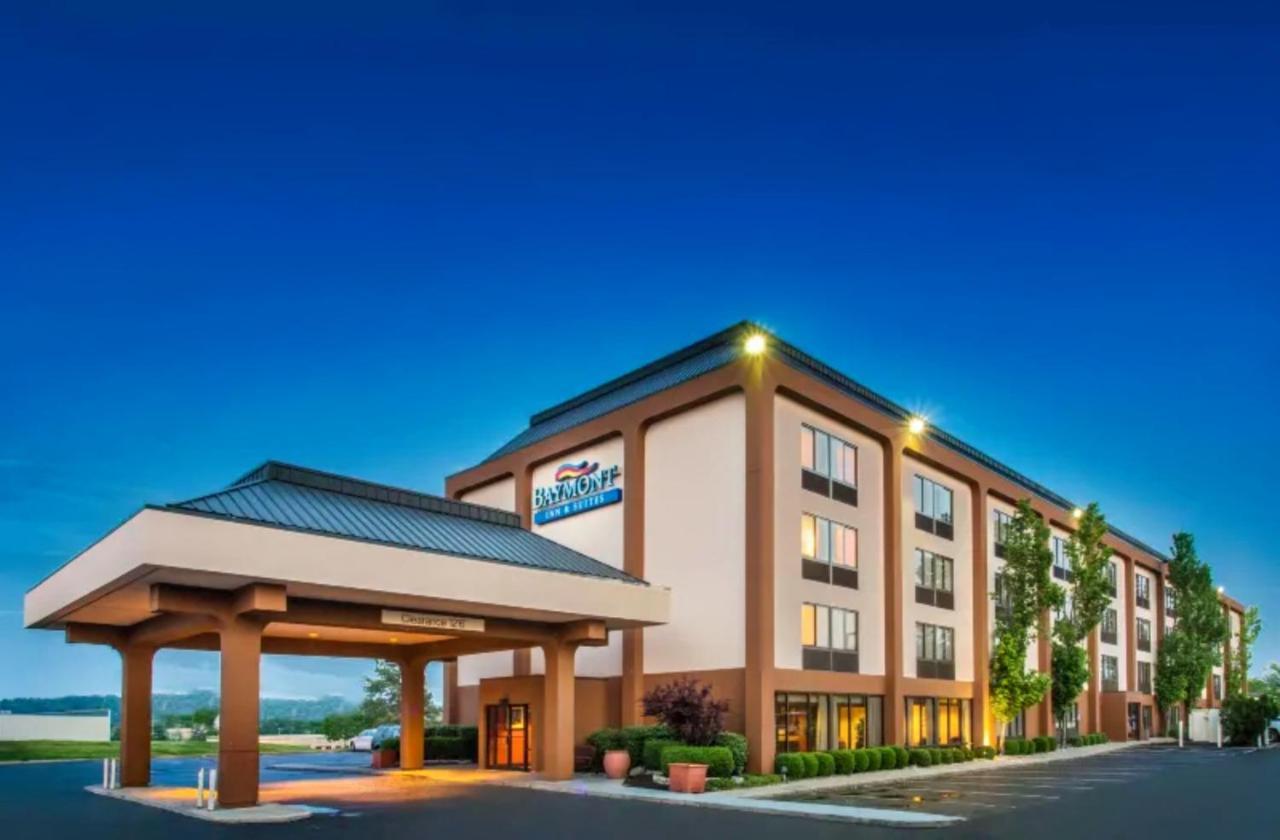 Baymont By Wyndham Cincinnati Sharonville Exterior photo